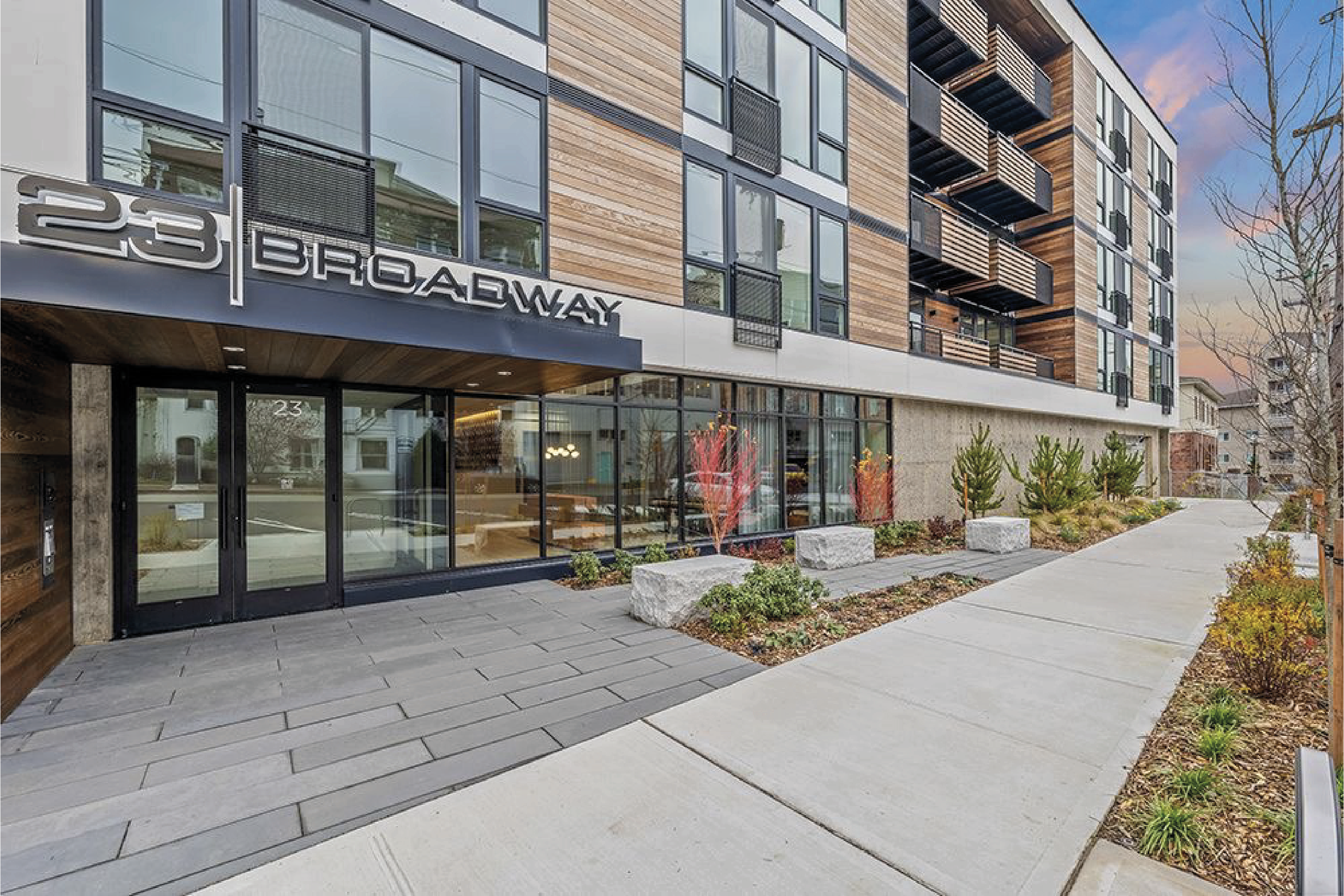 23 N Broadway